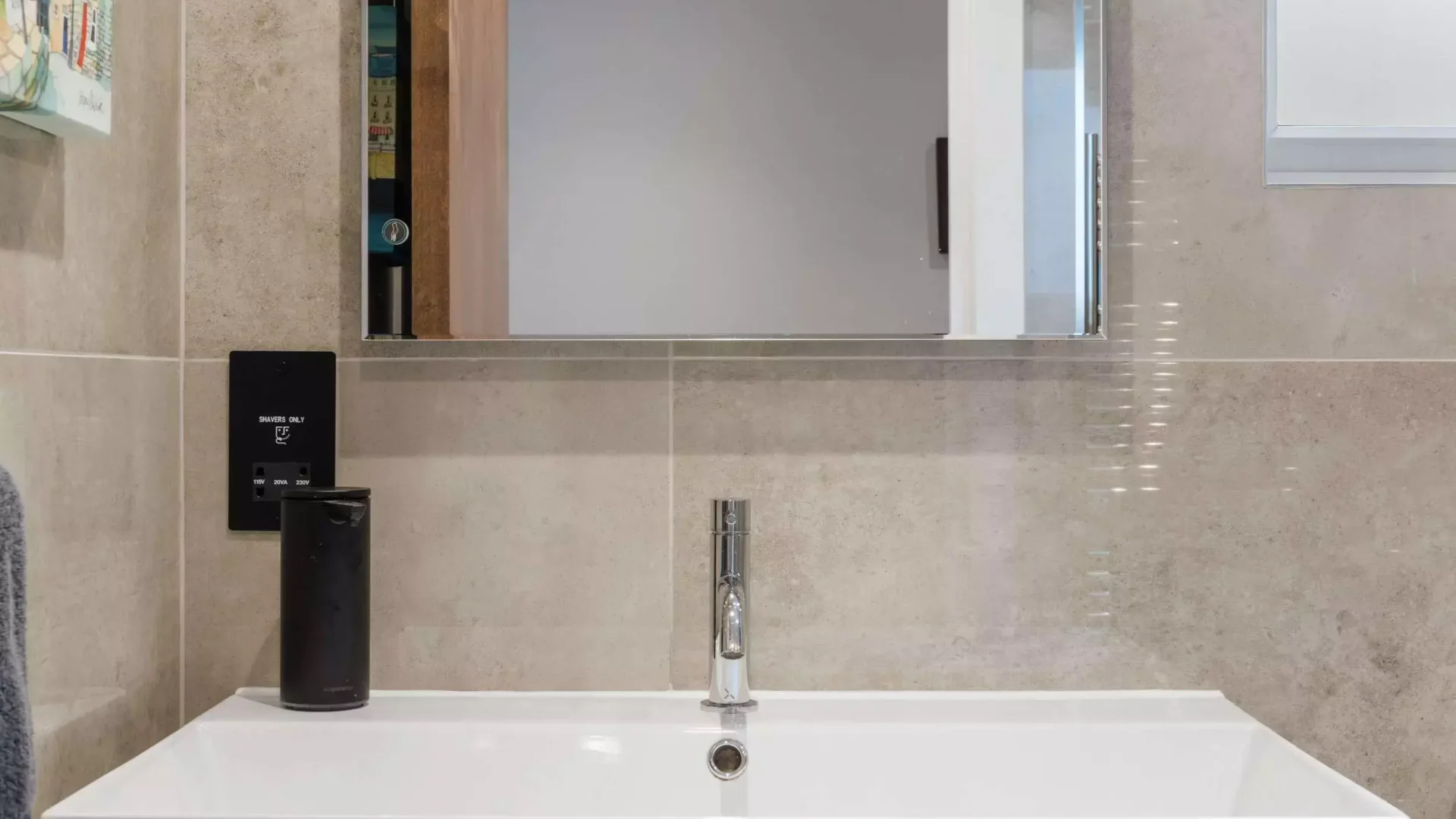 133-Fawe-Park-Road-SW15-2EG-13